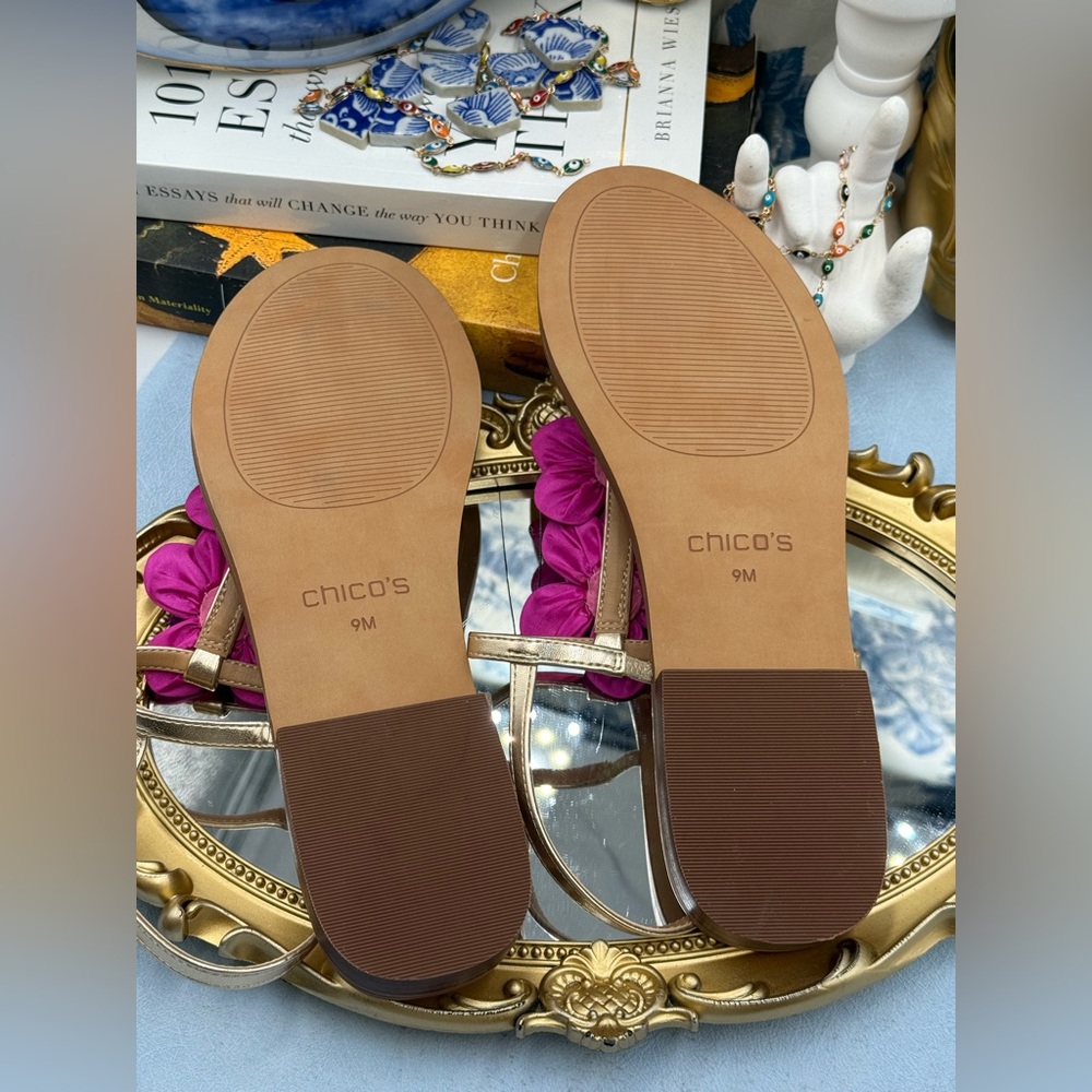 🆕 CHICO'S 🧿 NWOB Sunset Flower Sandal, Pink Hand Beaded Flower Detail - Sz 9US - Picture 11 of 12